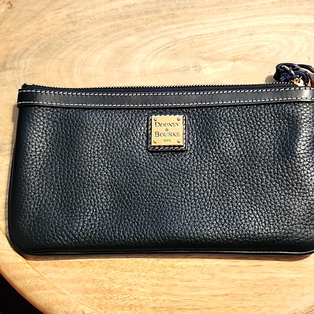Dooney & Bourke handbag